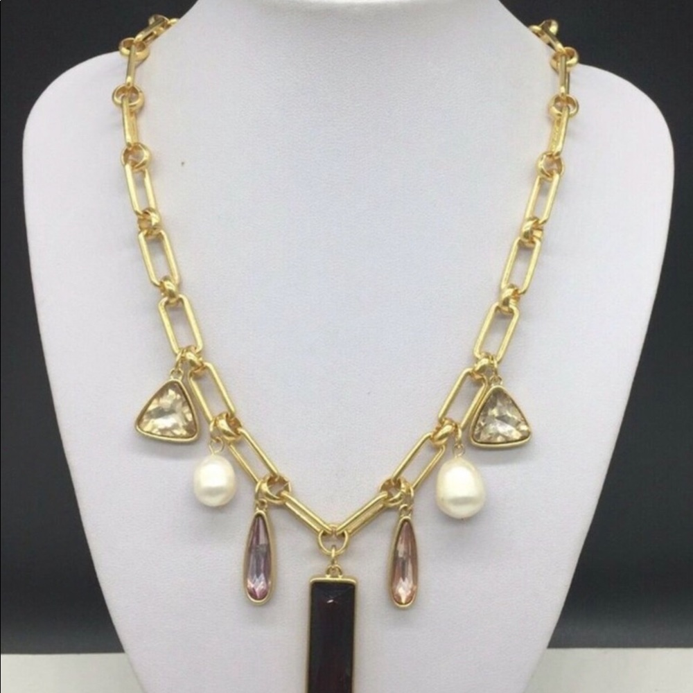 Nwot. Solo Society. Pearls/Rhinestones Necklace.
